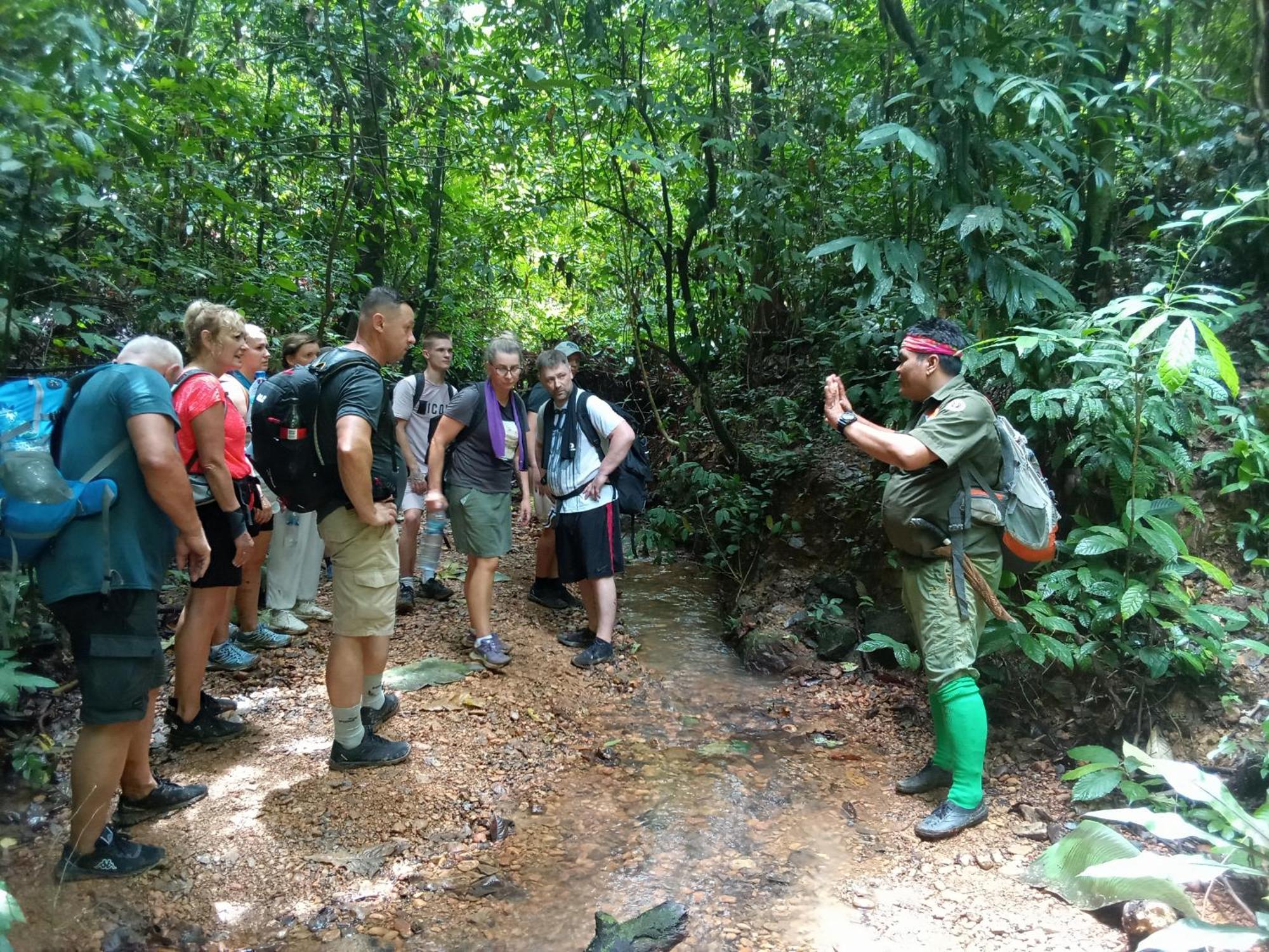Jungle Treking & Jungle Tour If You Want To Stay Here,You Must Book Treking Only With Us Bukit Lawang Dış mekan fotoğraf